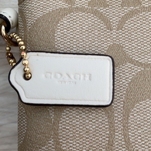 ❤️ Coach Khaki Ivory Logo Double Zip Wallet with Wrist Strap NWT - Picture 8 of 12